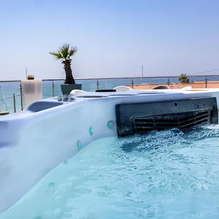Maison Roof Vue Jacuzzi *